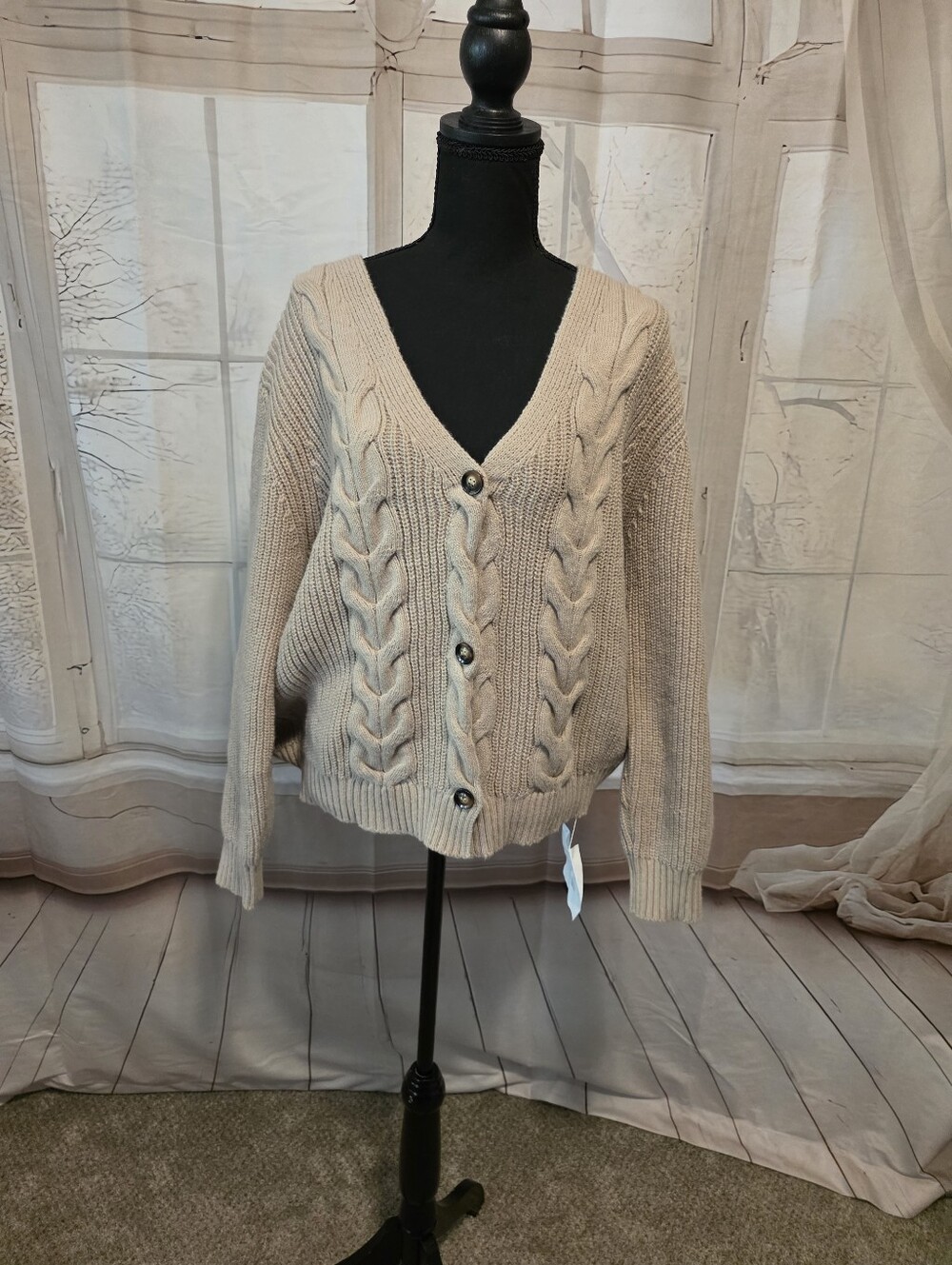 Kohl's Cream Cable Knit V-Neck Button Cardigan